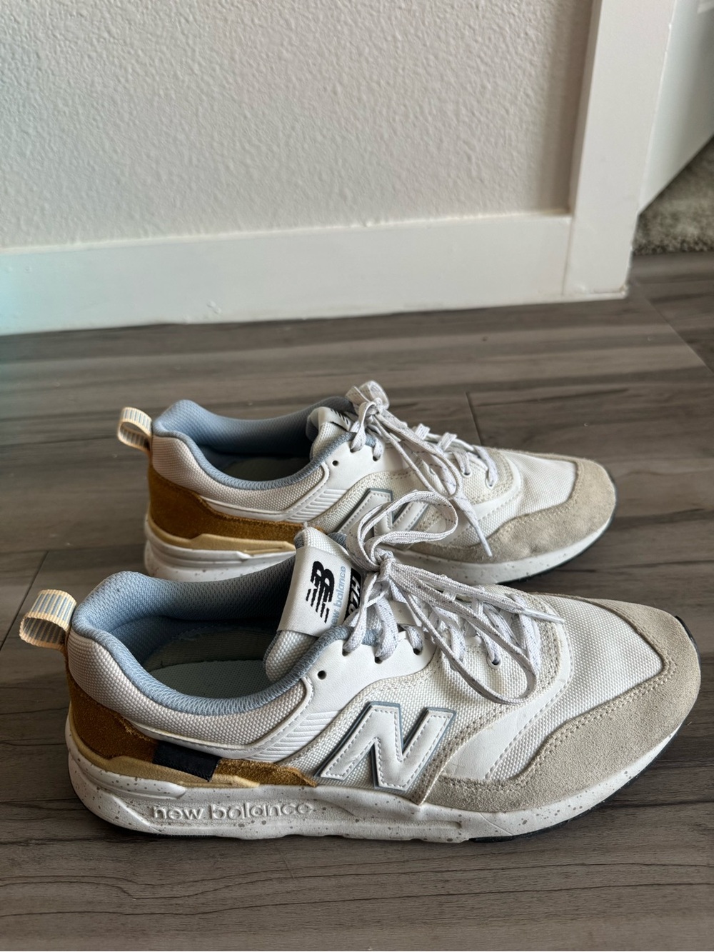 New Balance 997H Sneakers - Picture 3 of 7
